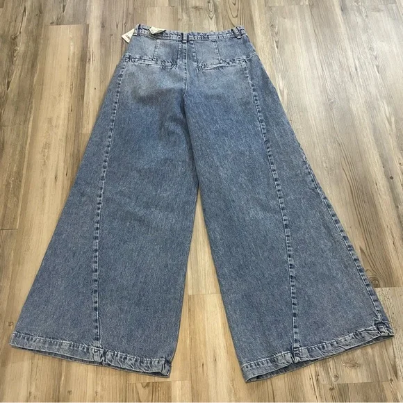 NWT - Free People Wide Leg Jeans - Picture 4 of 7